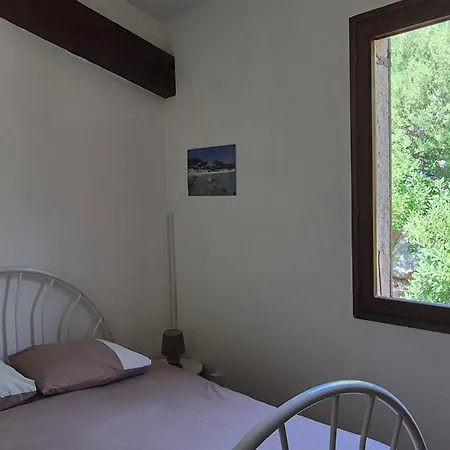 Giga Daire Algajola (Corsica)